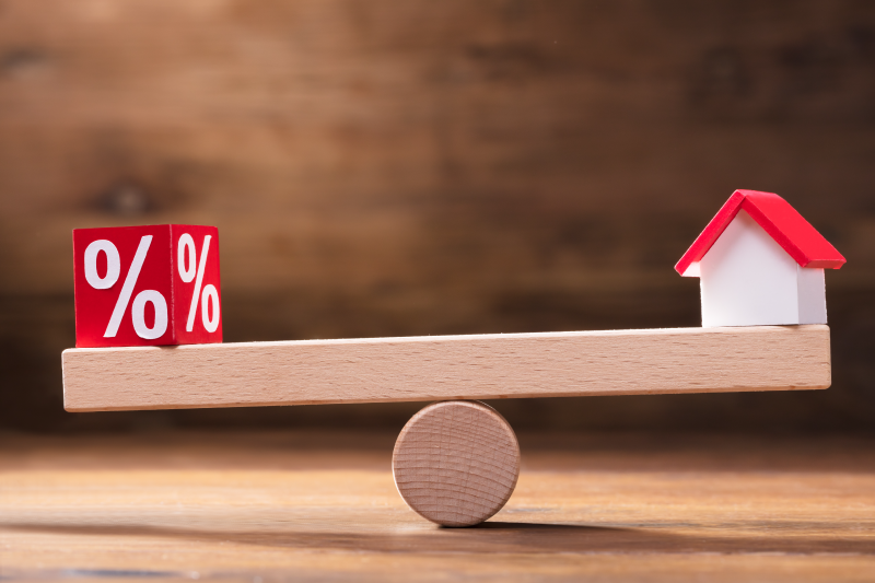 Lãi suất vay mua nhà trả góp gồm lãi suất ưu đãi và lãi suất thả nổi.